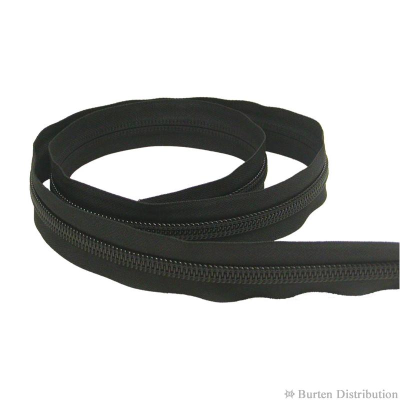 #10 ZIPPER TAPE PLASTIC (Coil) image 0